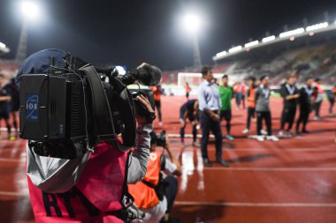 Pathumthani Thailand 4 Eylül 2019: Dünya Kupası elemeleri öncesinde Thammasat Stadyumu 'nda takım resmi antrenman sırasında canlı yayın yapıyor 