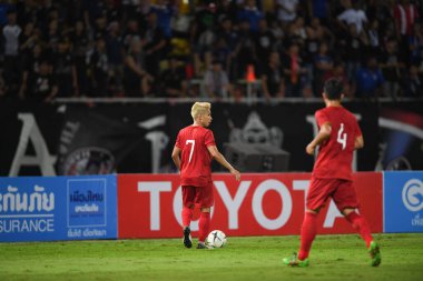 Pathumthani Tayland 5 Eylül 2019: Phong hong duy nguyen # 7 vietnam oyuncusu 2022 Dünya Kupası elemeleri sırasında Thammasat Stadyumu 'nda Vietnam' a karşı 