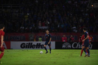 Pathumthani Thailand 5 Eylül 2019: Thammasat Stadyumu 'ndaki Vietnam maçında 2022 Dünya Kupası elemeleri sırasında Pansa hemviboon # 6 Tayland futbolcusu 
