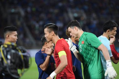 Pathumthani Tayland 5 Eylül 2019: Dang van # 23 Vietnam 'ın oyuncusu 2022 Dünya Kupası elemeleri sırasında Thammasat Stadyumu' nda Vietnam 'a karşı 
