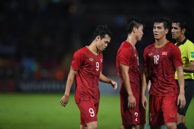Pathumthani Thailand 5 Eylül 2019: Nguyen van toan # 9 Vietnamlı oyuncu 2022 Dünya Kupası elemeleri sırasında Thammasat Stadyumu 'nda Vietnam' a karşı 