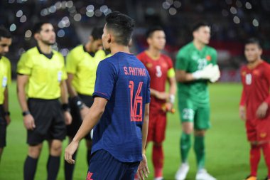 Pathumthani Thailand 5 sep 2019: Phitiwat sukjitthamakul # 16 Tayland futbolcusu 2022 Dünya Kupası elemeleri sırasında Thammasat Stadyumu 'nda Vietnam' a karşı 