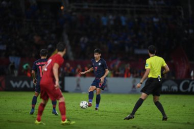 Pathumthani Thailand 5 Eylül 2019: Thammasat Stadyumu 'nda oynanan 2022 Dünya Kupası elemeleri sırasında Tanaboon Kesarat # 17 Tayland Oyuncusu 