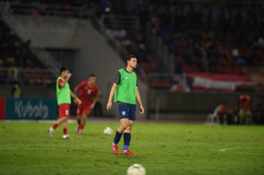Pathumthani Thailand 5 sep 2019: Thammasat Stadyumu 'nda Vietnam' a karşı 2022 Dünya Kupası elemeleri sırasında Tayland 'da oynayan Supachai jaidet oyuncusu 