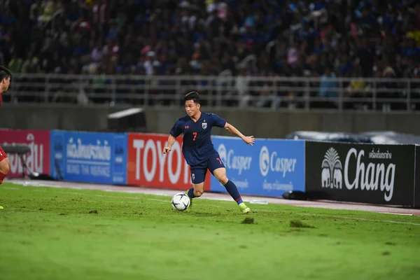 Pathumthani Thailand 2019年9月5日 Supachok Sarachart 7タマサート スタジアムで開催されたワールドカップの予選でタイとベトナムが対戦 — ストック写真