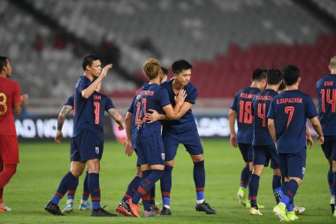 Jakarta Endonezya 10 sep 2019: Dünya Kupası 2020 Dünya Kupası elemeleri sırasındaki golü atan futbolcu Gelora Bung Karno Stadyumu 'nda 0-3 Tayland arasında. 