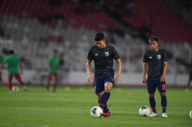 Jakarta Endonezya 10 sep 2019: 2020 Dünya Kupası eleme maçında Endonezya 0-3 Tayland 'daki Gelora Bung Karno Stadyumu' nda oynayan oyuncu 