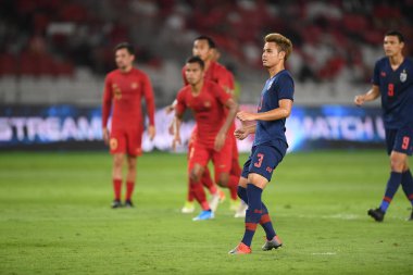 Jakarta Endonezya 10 sep 2019: Theerathon bunmathan # 3 numaralı Tayland futbolcusu 2020 Dünya Kupası elemeleri sırasında Endonezya 0-3 Tayland 'da Gelora bung karno stadyumunda 