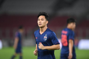 Jakarta Endonezya 10 sep 2019: Supachok sarachart # 7 Tayland Dünya Kupası elemeleri 2020 Dünya Kupası elemeleri sırasında Gelora Bung Karno Stadyumu 'nda oynanan maçta 