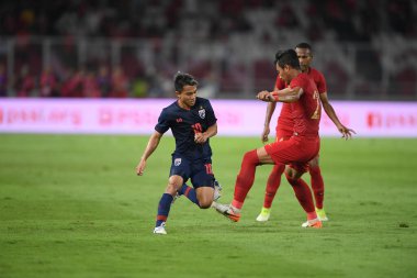 Jakarta Endonezya 10 sep 2019: Chanathip şarkı sözü # 10 Tayland 'da 2020 Dünya Kupası elemeleri sırasında Gelora Bung Karno Stadyumu' nda oynanan Dünya Kupası elemeleri sırasında 