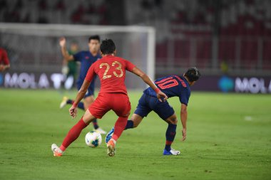 Jakarta Endonezya 10 sep 2019: Chanathip şarkı sözü # 10 Tayland 'da 2020 Dünya Kupası elemeleri sırasında Gelora Bung Karno Stadyumu' nda oynanan Dünya Kupası elemeleri sırasında 