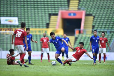 Shah alam, Malezya, 15 Ağustos 2017: Nattawut Sombatyotha Tayland Futbolcusu 28. SEAmes Oyunları sırasında Malezya 'nın Şah alam Stadyumu' nda oynanan karşılaşma