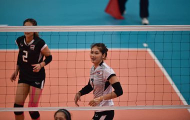 Kualumpur-Malezya-27 Ağustos 2017: Tayland, Malezya 'da Tayland ve Endonezya arasında oynanan 29. kadın voleybol karşılaşmasında Tayland Bamrungsuk oyuncusu