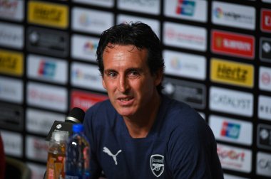 Kallang-Singapur-28 Temmuz 2018: Unai Emery Arsenal basın konferansının baş antrenörü. 2018 'den sonra Paris Saint-Germain' e karşı ulusal stadyum, Singapur