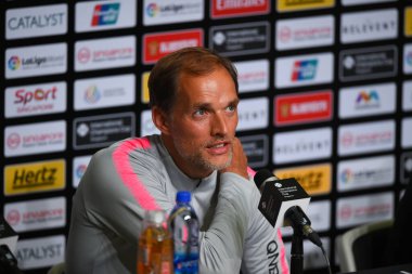 Kallang-Singapur-30 Temmuz 2018: Thomas tuchel, Atletico Madrid ile Singapur 'daki Paris Saint-Alman Millî Stadyumu' nda oynanan maçtan sonra PSG basın toplantısının baş antrenörü.