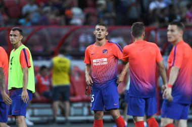 Kallang-Singapur-30 Temmuz 2018: Francisco montero # 35 Atletico Madrid oyuncusu buz 2018 'de Atletico Madrid ile ulusal stadyumdaki Paris Saint-Alman maçında ısındı.