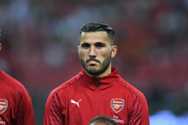Kallang-Singapur-26 Temmuz 2018: Sead Kolasinac # 31 Arsenal oyuncusu icc2018 'de atletico de madrid' e karşı ulusal stadyum, Singapur 'da savaşıyor.
