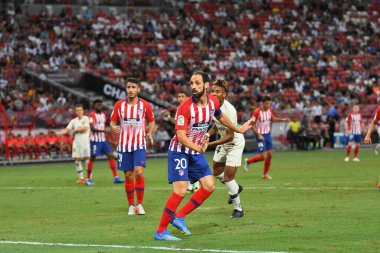 Kallang-Singapur-30Jul2018: Juanfran # 20 Atletico Madrid oyuncusunun icc2018 'de Atletico Madrid ile ulusal stadyumdaki Paris Saint-Almanya maçında karşılaşması