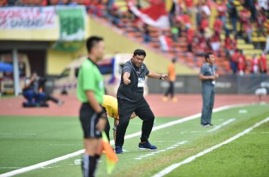 Şah alam, Malezya, 15 Ağustos 2017: Worrawoot Srimaka 28. SEAGames sırasında Malezya 'nın Şah Alam stadyumunda oynanan maçta Tayland teknik direktörü