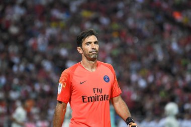 Kallang-Singapur-28 Temmuz 2018: Gianluigi Buffon # 30 PSG Oynatıcısı icc2018 'de Paris Saint-Alman Ulusal Stadyumu, Singapur' da Cephanelik ile mücadele ederken