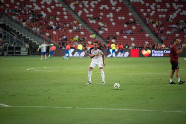 Kallang-Singapur-26 Haziran 2018: Pierre-Emerick Aubameyang # 14 numaralı cephanelik oyuncusu icc2018 'de atletico de Madrid' deki ulusal stadyumdaki cephaneliğe karşı savaşıyor.