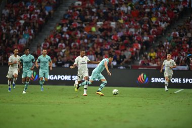 Kallang-Singapur-28 Temmuz 2018: Mesut Ozil # 10 Arsenal Player of Arsenal (C2018) sırasında attığı gol için tebrik ederim.