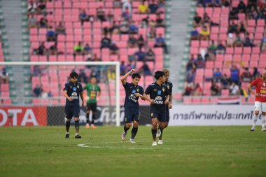 BANGKOK, THAILAND - 14 Kasım 2020: Tayland oyuncuları, Tayland ile Rajamangkala Stadyumu arasındaki dostluk maçı sırasında