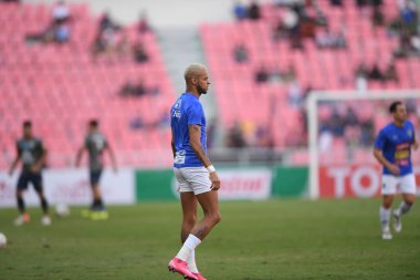 BANGKOK. THAILAND - 11 Kasım 2020: William Henrique # 11 Tayland Millî Futbol Takımı ile Rajamangkala Stadyumu 'nda oynanan dostluk maçı sırasında