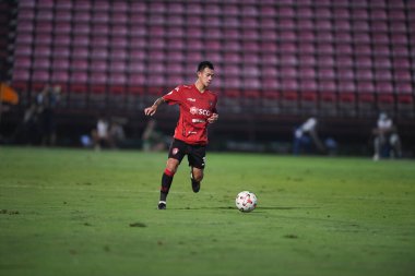 NONTHABURI, THAILAND - 23 Şubat 2021: Boontawee Thepwong # 39 numaralı SCG MUANGTHONG oyuncusu SCG MUANGTHONG ile SCG STADIUM, Tayland 'da PORT FC karşı karşıya