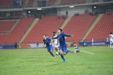 Bangkok-Tayland-19 Ocak 2020: Jasurbek yakhshiboev # 9 Özbekistan Oyuncusu AFC U23 şampiyonluğu 2020 ile Tayland rajmankala Stadyumu 'nda Özbekistan' a karşı oynanan maç sırasında