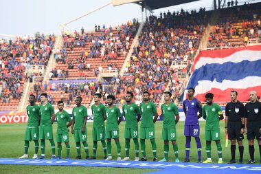Bangkok-Tayland-18 Ocak 2020: Suudi Arabistan oyuncuları 2020 yılında Tayland 'daki Tayland Stadyumu' nda oynanan AFC U23 şampiyonluğu maçında