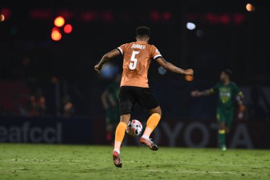 Chiangrai-Tayland-FEB 18 2020: BRINNER HENRIQUE SOUZA # 5 chiangrai uted in action during afc 2020 between chiangrai utd against Beijing guoan fc at United stadium, chiangrai, thailand