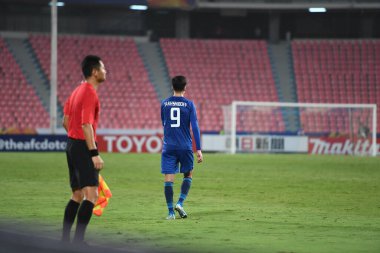 Bangkok-Tayland-19 Ocak 2020: Jasurbek yakhshiboev # 9 Özbekistan Oyuncusu AFC U23 şampiyonluğu 2020 ile Tayland rajmankala Stadyumu 'nda Özbekistan' a karşı oynanan maç sırasında