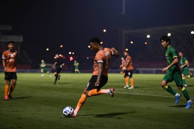 Chiangrai-Tayland-FEB 18 2020: BRINNER HENRIQUE SOUZA # 5 chiangrai uted in action during afc 2020 between chiangrai utd against Beijing guoan fc at United stadium, chiangrai, thailand