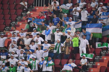 Bangkok-Tayland-19 Ocak 2020: AFC U23 şampiyonluğu sırasında Özbekistan 'ın tanımlanamayan taraftarları Tayland' daki Rajmankala Stadyumu 'nda Özbekistan' a karşı BAE maçı düzenledi.