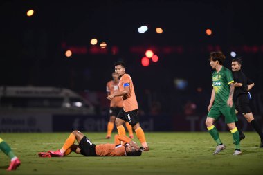 Chiangrai-Tayland-FEB 18, 2020: PHITIWAT SOOKJITTHAMMAKUL # 6 chiangrai utd in action during afc 2020 between chiangrai utd against Beijing guoan fc at United stadium, chiangrai, thailand