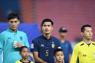 Bangkok-Tayland-9 Ocak 2020: Tayland rajamankala stadyumunda bahreyn 'e karşı oynanan AFC U23 Şampiyonası sırasında Shinnapat Leethe Player of thailand