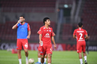 Prathumthani-Thailand-11 Nisan 2021: Chatmongkol ruengtanarot # 53 Chonburi Fc FC, Tampmasart Stadyumu 'ndaki Chonburi Fc' e karşı singha chiangrai utd arasında oynandı.
