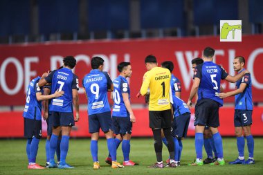 Bangkok-Tayland-20 Mar 2021-Bg Prathum oyuncusu BG Prathum ile Tayland 'daki Leo Stadyumu' nda ratchaburi karşı karşıya