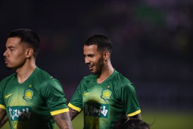Chiangrai-Tayland-FEB 18, 2020: JONATAN VIERA RAMOS # 21 Beijing guoan Çetesi, 2020 yılında Beijing guoan FC 'ye karşı Birleşik Stadyum, Chiangrai, Tayland