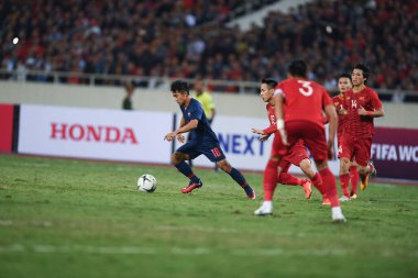 Hanoi-Vietnam-19 Kasım 2019: Chanathip şarkı sözü yazarı Tayland 'da Fifa Dünya Kupası Katarı 2022' de Vietnam 'a karşı benim dinh stadyumumda