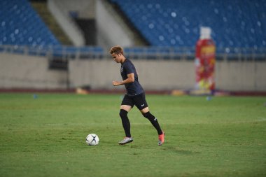 Hanoi-Vietnam-18 Kasım 2019: Fifa Dünya Kupası 'na katar 2022' den önce Vietnam 'daki My dinh Stadyumu, Vietnam' da yapılan resmi eğitim sırasında Bunmatan Tayland Oyuncusu Theerathon