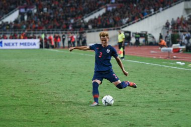 Hanoi-Vietnam-18 Kasım 2019: Fifa Dünya Kupası 'na katar 2022' den önce Vietnam 'daki My dinh Stadyumu, Vietnam' da yapılan resmi eğitim sırasında Bunmatan Tayland Oyuncusu Theerathon