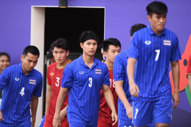 Laguna-Filipin-5 Aralık 2019: Thitathorn auksornsri # 3 Tayland futbolcusu SEAGAMES 2019 sırasında Vietnam 'a karşı binan futbol stadyumu Philippine