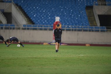 Bangkok-Tayland-14 Ocak 2020: Tayland rajamankala stadyumu, Tayland 'da Irak' a karşı 2020 yılındaki AFC U23 şampiyonluğu sırasında Akira nishino teknik direktörü görev başında