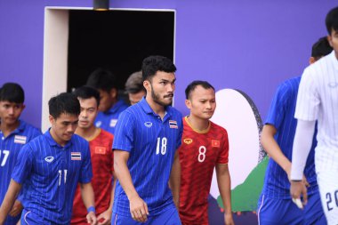 Laguna-Philippine-5 Aralık 2019: Kritsada kaman # 18 Tayland futbolcusu SEAGAMES 2019 sırasında Vietnam 'a karşı binan futbol stadyumu, Filipinler