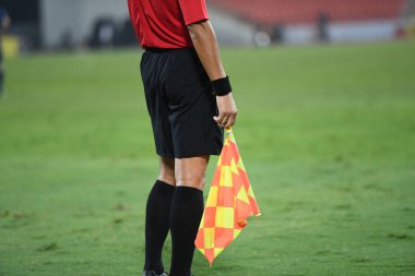 Hakem yardımcısı bayrağı, seçici odaklanma