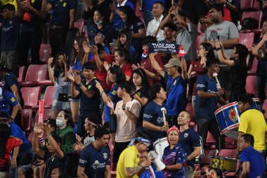 Bangkok-Tayland-11 Ocak 2020: Tayland 'daki rajamankala stadyumunda 2020 U23 şampiyonluğu sırasında Tayland' a karşı oynanan maçın kimliği belirsiz taraftarı