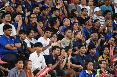 Bangkok-Tayland-11 Ocak 2020: Tayland 'daki rajamankala stadyumunda 2020 U23 şampiyonluğu sırasında Tayland' a karşı oynanan maçın kimliği belirsiz taraftarı