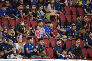 Bangkok-Tayland-11 Ocak 2020: Tayland 'daki rajamankala stadyumunda 2020 U23 şampiyonluğu sırasında Tayland' a karşı oynanan maçın kimliği belirsiz taraftarı